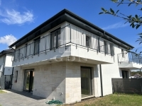 Eladó ikerház Budapest III. kerület, 138m2