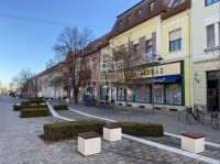 For rent commercial - commercial premises Hódmezővásárhely, 723m2