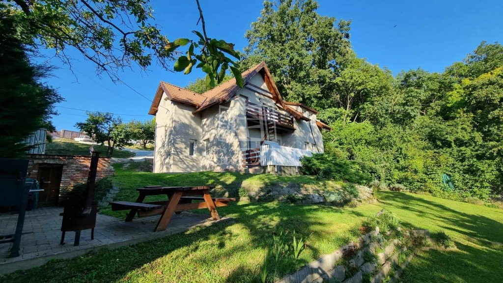 For sale Csobánka Family House